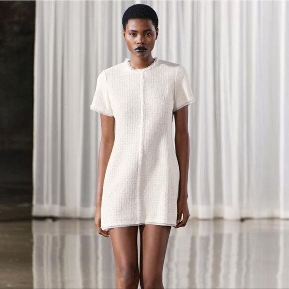 ZARA SHORT STRUCTURED DRESS ZW COLLECTION - Picture 2 of 12